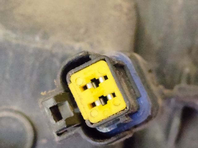 bontott RENAULT SCÉNIC II Csomagtérajtó Díszléc