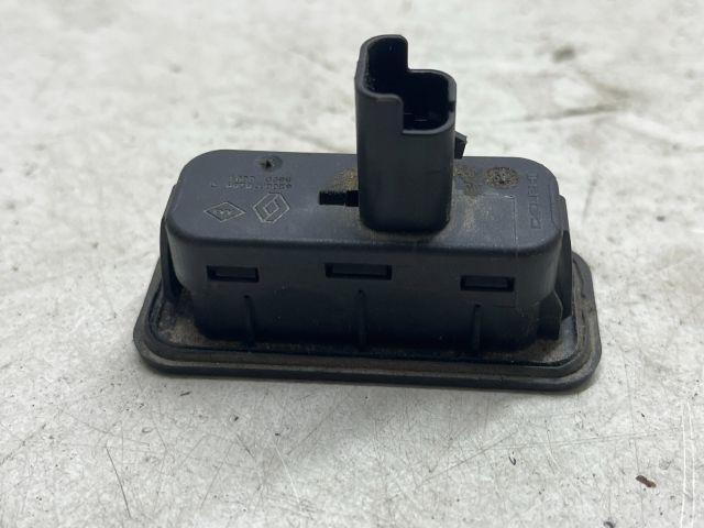 bontott RENAULT SCÉNIC II Csomagtérajtó Kapcsoló