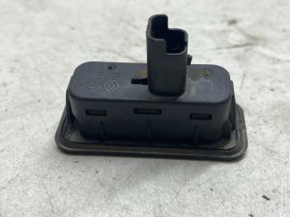 bontott RENAULT SCÉNIC II Csomagtérajtó Kapcsoló