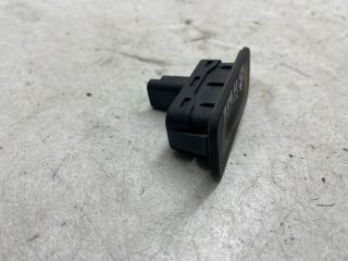 bontott RENAULT SCÉNIC II Csomagtérajtó Kapcsoló