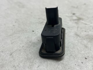 bontott RENAULT SCÉNIC II Csomagtérajtó Kapcsoló