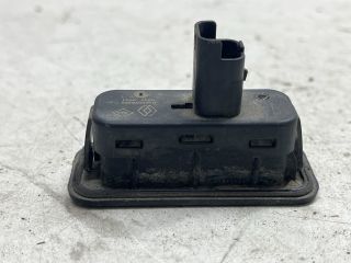 bontott RENAULT SCÉNIC II Csomagtérajtó Kapcsoló