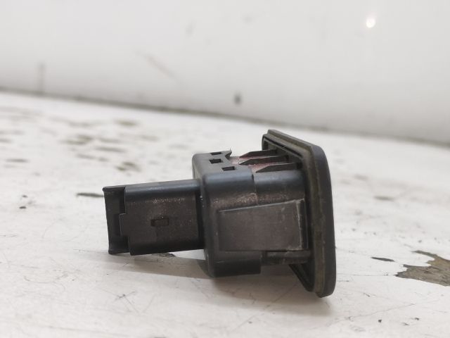 bontott RENAULT SCÉNIC II Csomagtérajtó Kapcsoló