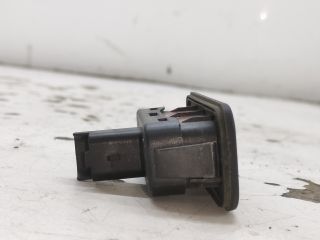 bontott RENAULT SCÉNIC II Csomagtérajtó Kapcsoló