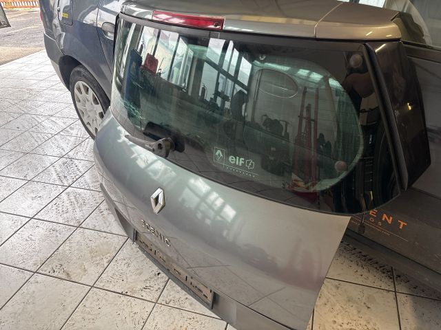 bontott RENAULT SCÉNIC II Csomagtérajtó (Részeivel)