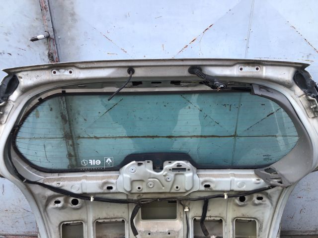 bontott RENAULT SCÉNIC II Csomagtérajtó (Részeivel)