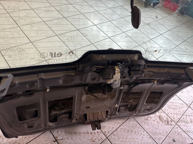 bontott RENAULT SCÉNIC II Csomagtérajtó (Részeivel)