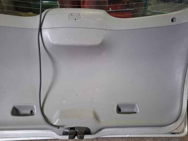 bontott RENAULT SCÉNIC II Csomagtérajtó (Részeivel)