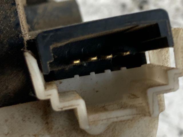 bontott RENAULT SCÉNIC II Csomagtérajtó Zárszerkezet