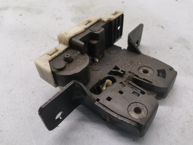 bontott RENAULT SCÉNIC II Csomagtérajtó Zárszerkezet