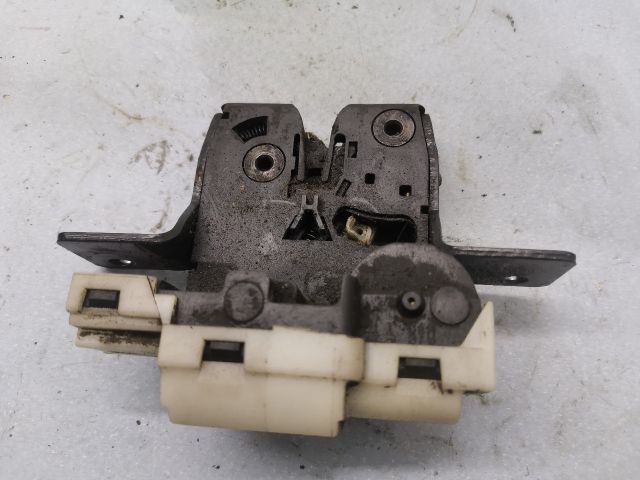 bontott RENAULT SCÉNIC II Csomagtérajtó Zárszerkezet