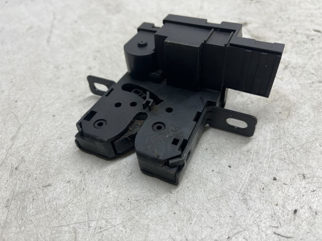 bontott RENAULT SCÉNIC II Csomagtérajtó Zárszerkezet