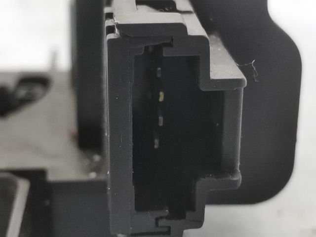 bontott RENAULT SCÉNIC II Csomagtérajtó Zárszerkezet