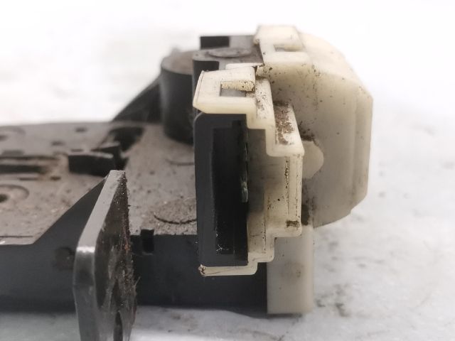 bontott RENAULT SCÉNIC II Csomagtérajtó Zárszerkezet