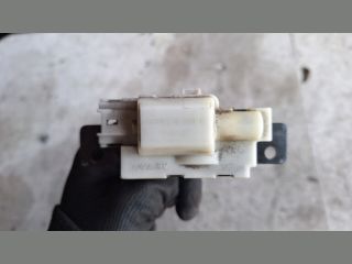 bontott RENAULT SCÉNIC II Csomagtérajtó Zárszerkezet