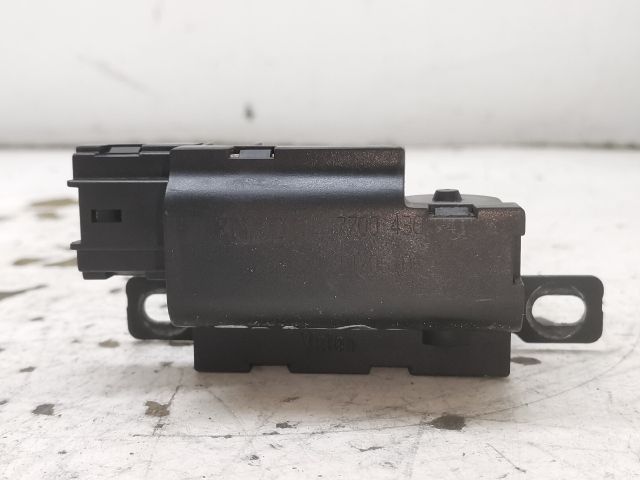 bontott RENAULT SCÉNIC II Csomagtérajtó Zárszerkezet