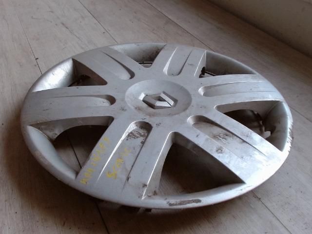 bontott RENAULT SCÉNIC II Dísztárcsa (1 db)