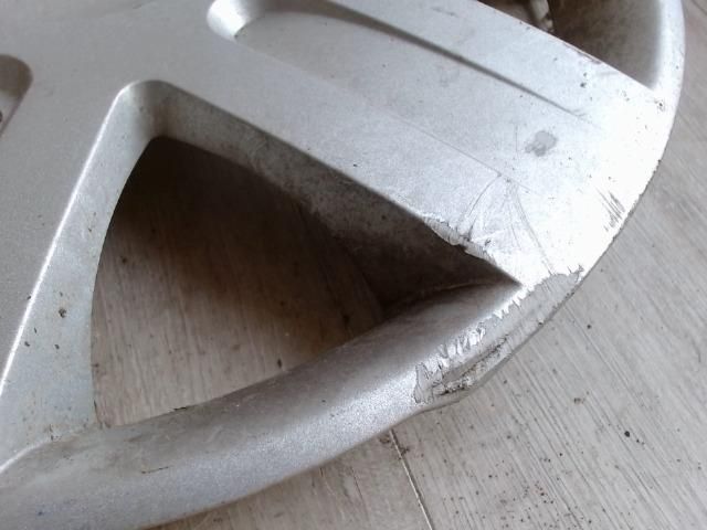 bontott RENAULT SCÉNIC II Dísztárcsa (1 db)