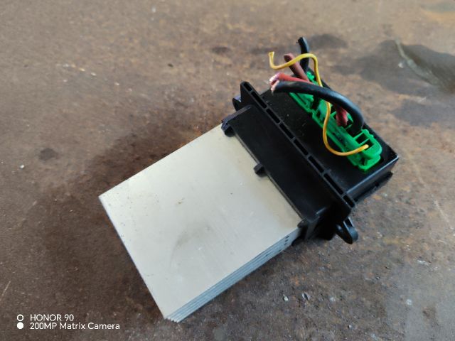 bontott RENAULT SCÉNIC II Előtét Ellenállás Fűtőmotor