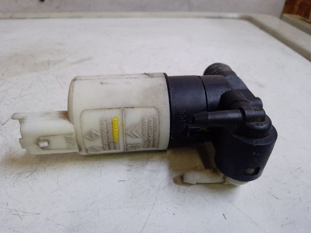 bontott RENAULT SCÉNIC II Első Ablakmosó Szivattyú