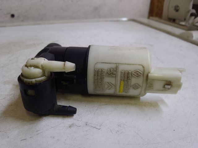 bontott RENAULT SCÉNIC II Első Ablakmosó Szivattyú