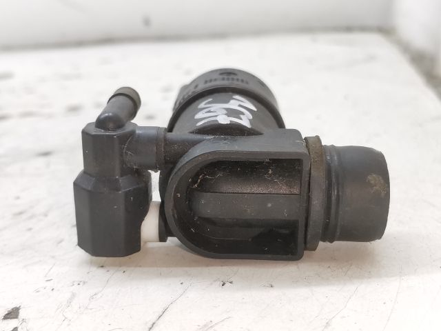 bontott RENAULT SCÉNIC II Első Ablakmosó Szivattyú