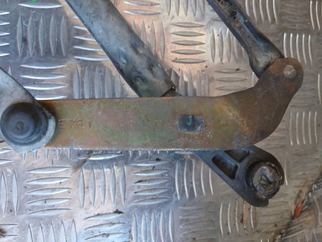 bontott RENAULT SCÉNIC II Első Ablaktörlő Szerkezet Motorral