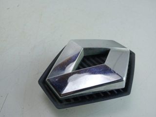 bontott RENAULT SCÉNIC II Első Embléma