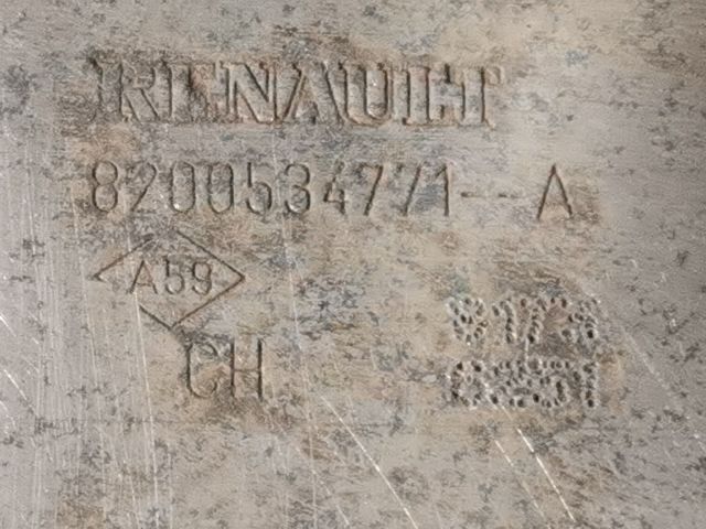 bontott RENAULT SCÉNIC II Első Lökhárító Merevítő (Fém)