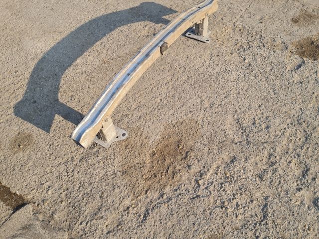 bontott RENAULT SCÉNIC II Első Lökhárító Merevítő (Fém)