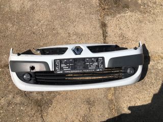 bontott RENAULT SCÉNIC II Első Lökhárító (Részeivel)