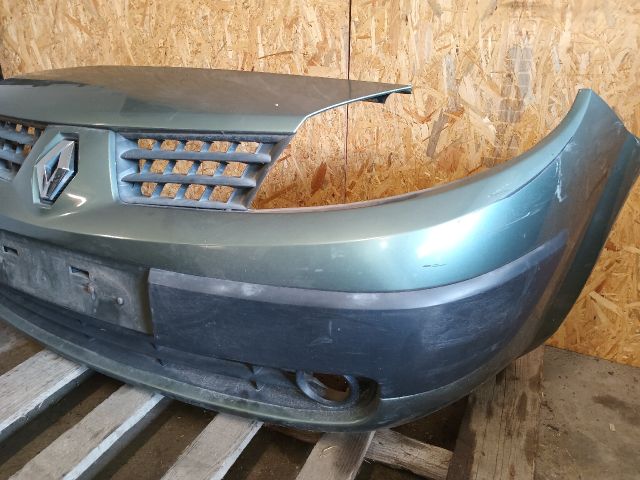 bontott RENAULT SCÉNIC II Első Lökhárító (Részeivel)