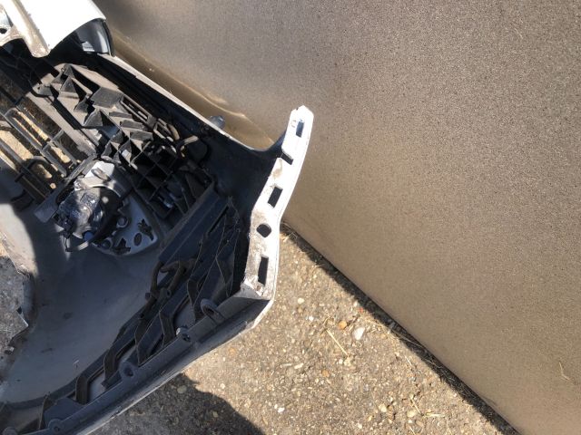 bontott RENAULT SCÉNIC II Első Lökhárító (Részeivel)