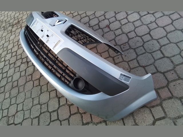 bontott RENAULT SCÉNIC II Első Lökhárító (Részeivel)