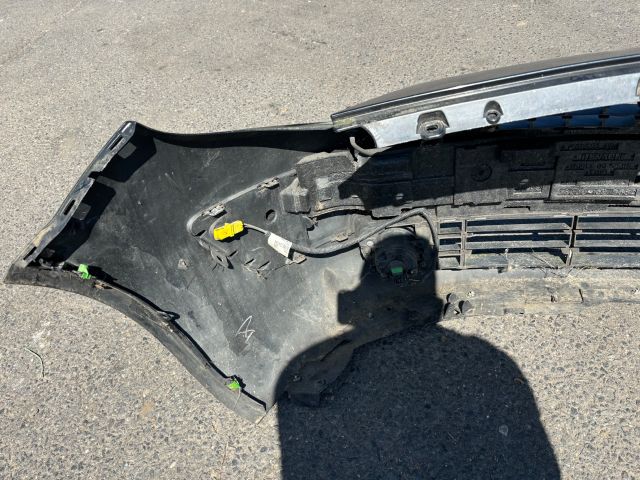 bontott RENAULT SCÉNIC II Első Lökhárító (Részeivel)