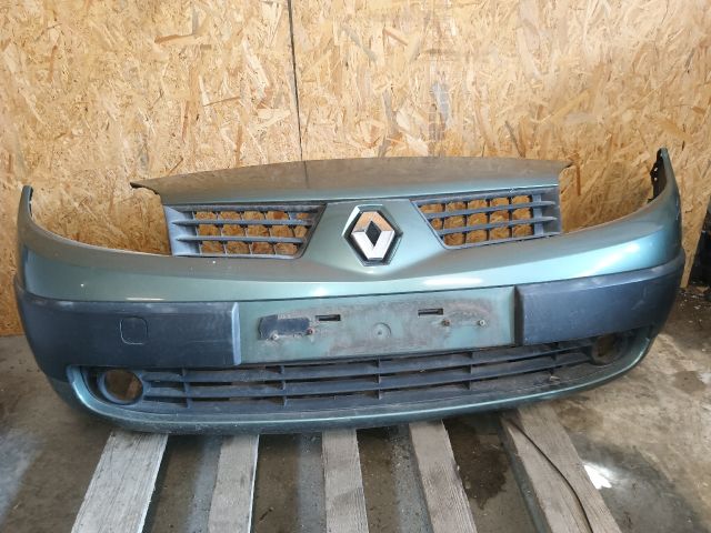 bontott RENAULT SCÉNIC II Első Lökhárító (Részeivel)