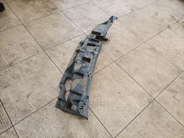 bontott RENAULT SCÉNIC II Első Lökhárító Tartó Felső