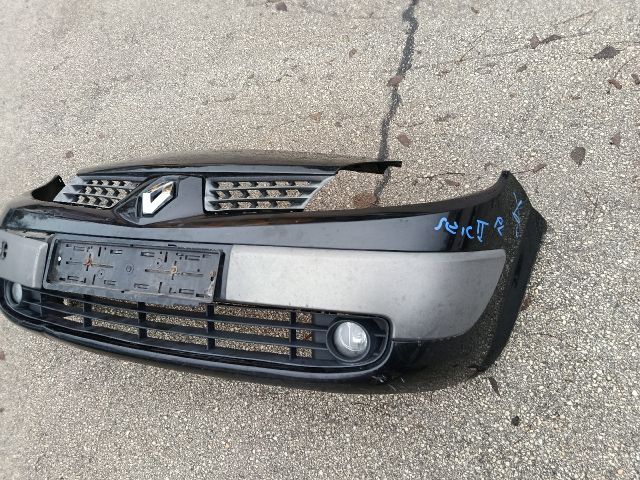 bontott RENAULT SCÉNIC II Első Lökhárító (Üresen)