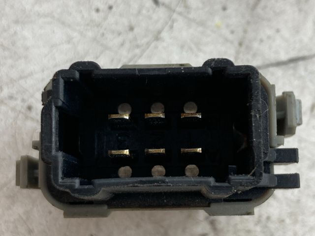 bontott RENAULT SCÉNIC II ESP Kapcsoló