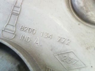 bontott RENAULT SCÉNIC II Felniközép (1 db)