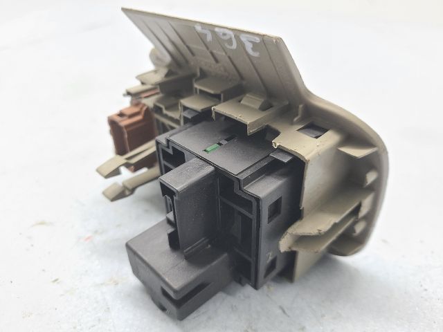 bontott RENAULT SCÉNIC II Fényszórómagasság Állító Kapcsoló