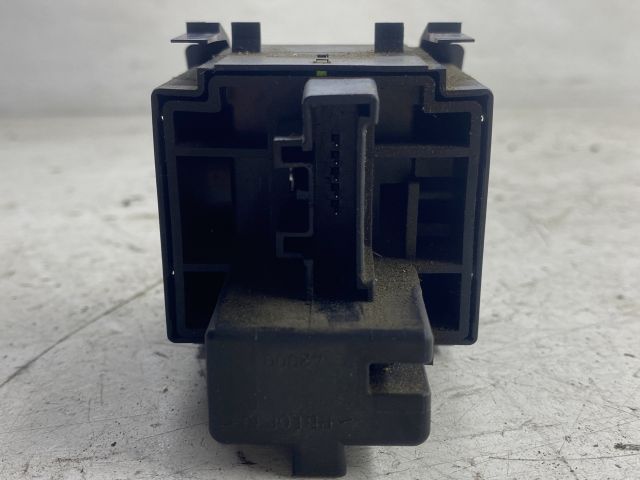 bontott RENAULT SCÉNIC II Fényszórómagasság Állító Kapcsoló