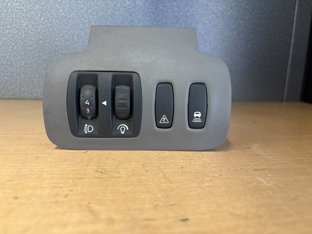 bontott RENAULT SCÉNIC II Fényszórómagasság Állító Kapcsoló