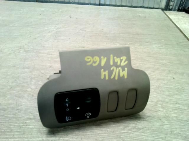 bontott RENAULT SCÉNIC II Fényszórómagasság Állító Kapcsoló