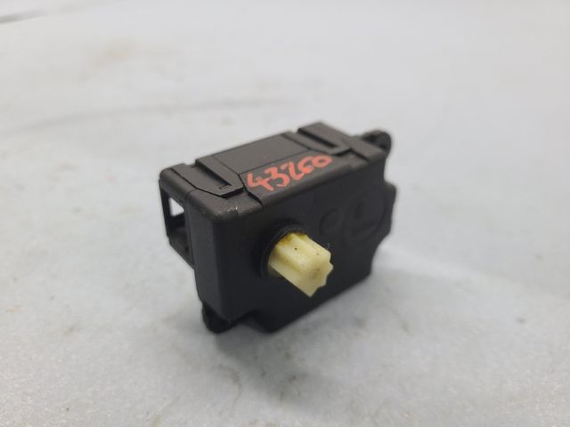 bontott RENAULT SCÉNIC II Fűtés Állító Motor