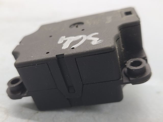 bontott RENAULT SCÉNIC II Fűtés Állító Motor