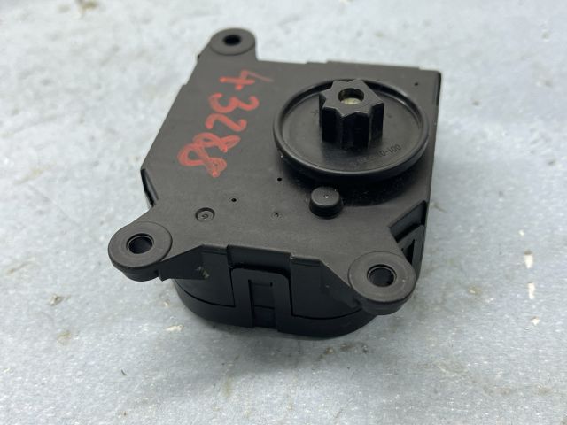 bontott RENAULT SCÉNIC II Fűtés Állító Motor