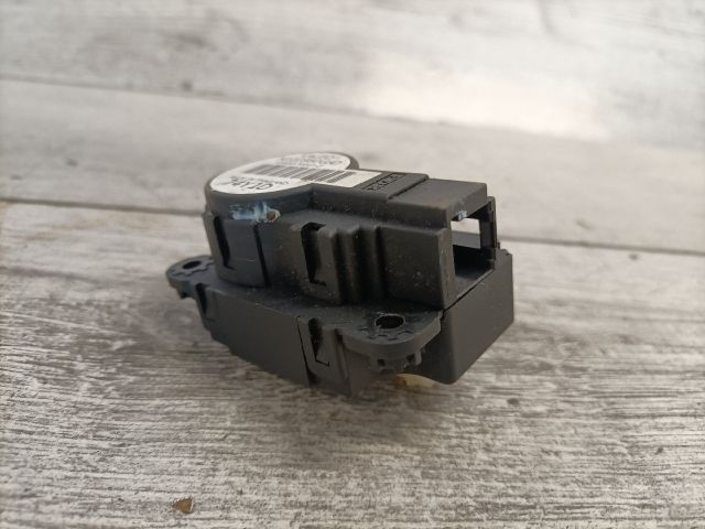 bontott RENAULT SCÉNIC II Fűtés Állító Motor