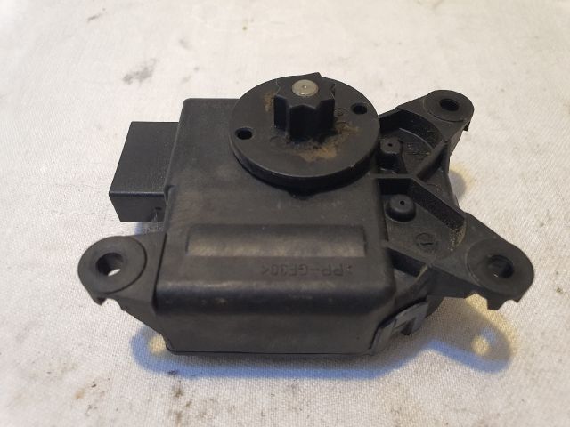 bontott RENAULT SCÉNIC II Fűtés Állító Motor