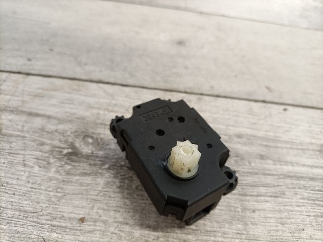 bontott RENAULT SCÉNIC II Fűtés Állító Motor